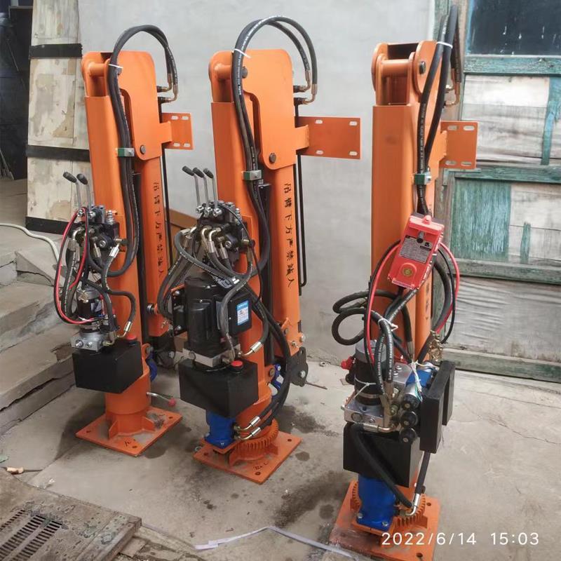 永登县重汽蓝牌随车吊 3.2吨 国六动力强 液压驱动 农用自卸起重机